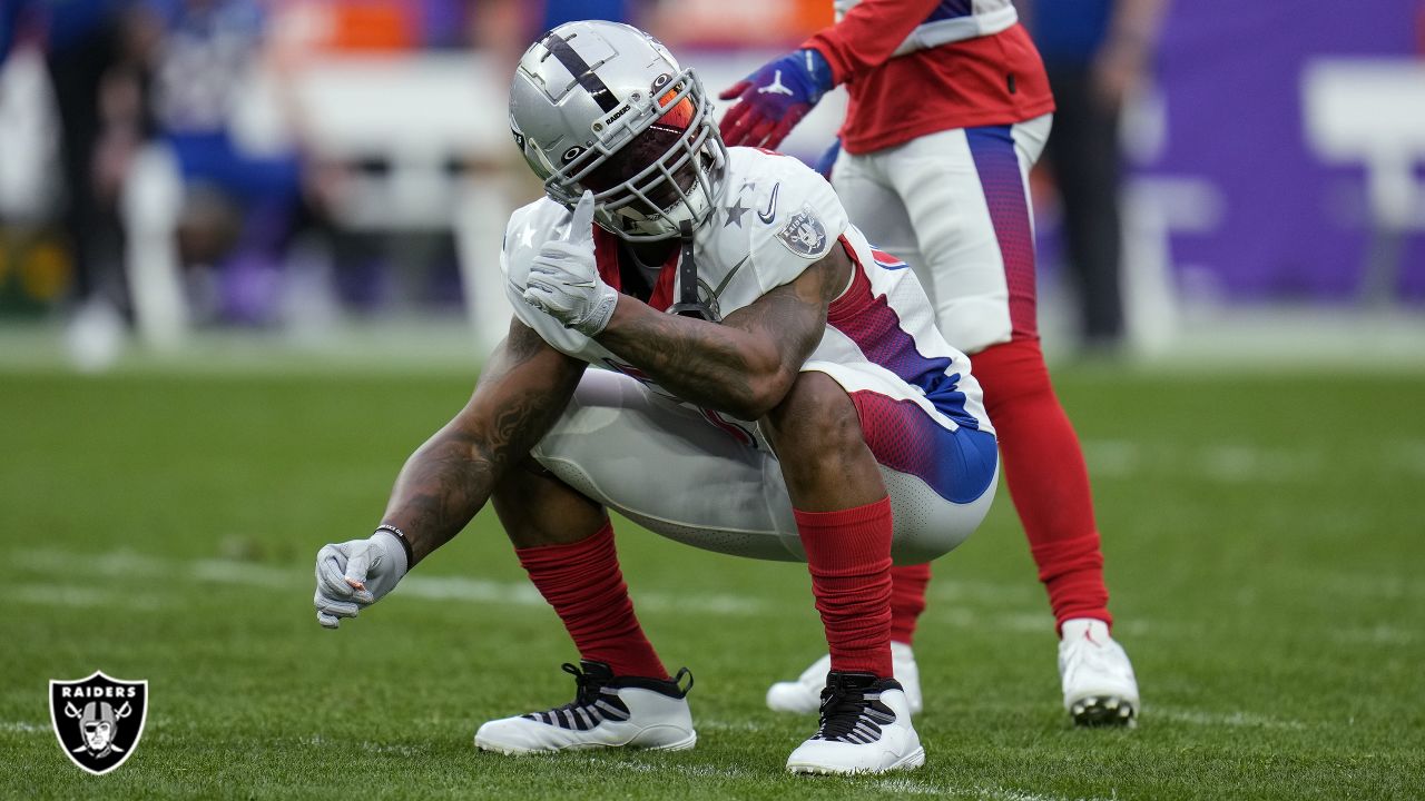 AFC inside linebacker Denzel Perryman of the Las Vegas Raiders (52) during  the first half of the Pro Bowl NFL football game, Sunday, Feb. 6, 2022, in  Las Vegas. (AP Photo/Rick Scuteri