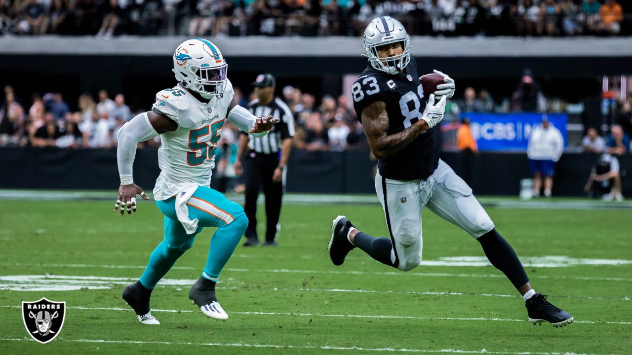 Las Vegas Raiders tight end Darren Waller (83) makes a catch against the  Miami Dolphins during the second half of an NFL football game, Sunday,  Sept. 26, 2021, in Las Vegas. (AP