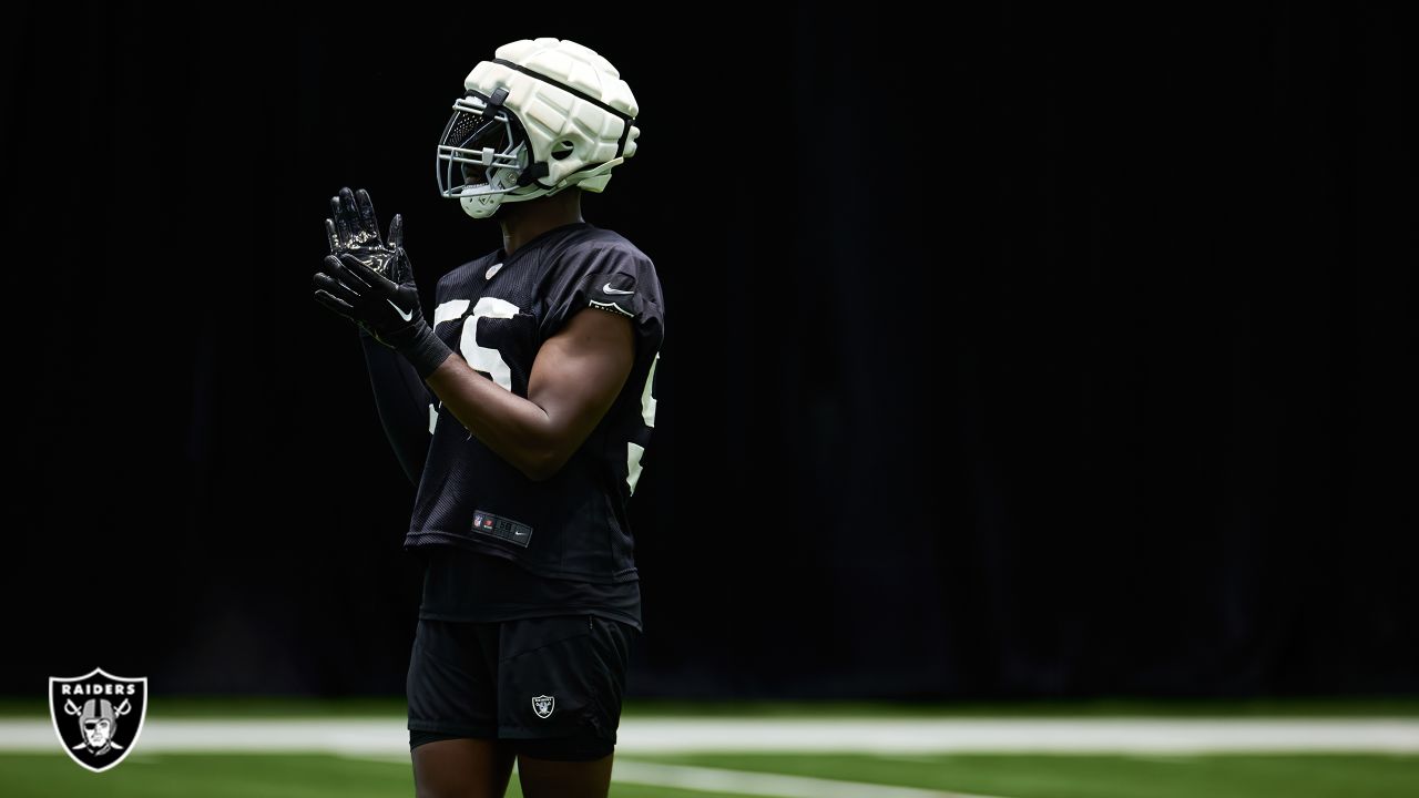 Raiders DE Chandler Jones drops weight ahead of 2023 season