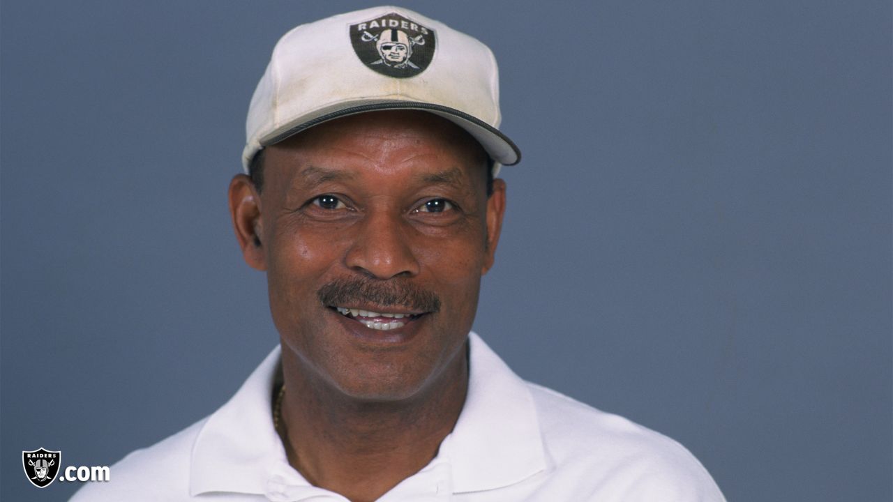 Sword & Shield: Raiders remember legend Willie Brown 