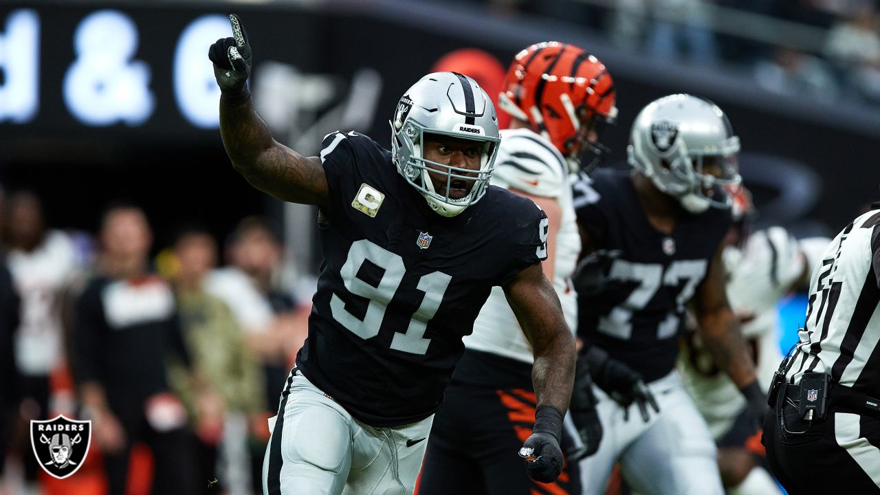 Raiders defensive end Yannick Ngakoue (91) during an NFL football