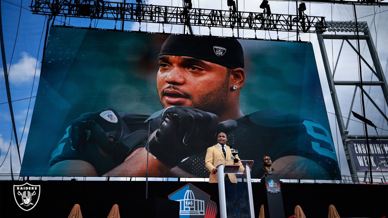 Las Vegas Raiders - A dominant force. Congrats to Richard Seymour on his  official induction into the Pro Football Hall of Fame! 