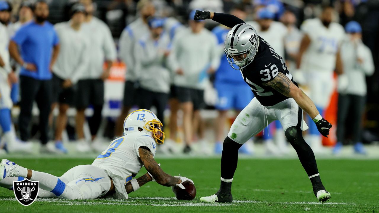 Las Vegas Raiders vs LA Chargers 2021 Week 18: Studs and Duds