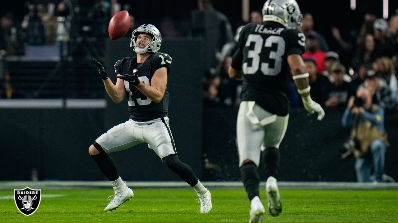 Chandler Jones not at Raiders facility and his status is uncertain for  opener at Denver – WWLP