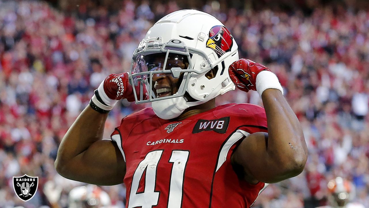 Arizona Cardinals running back Kenyan Drake (41) in action against New York  Giants linebacker J …