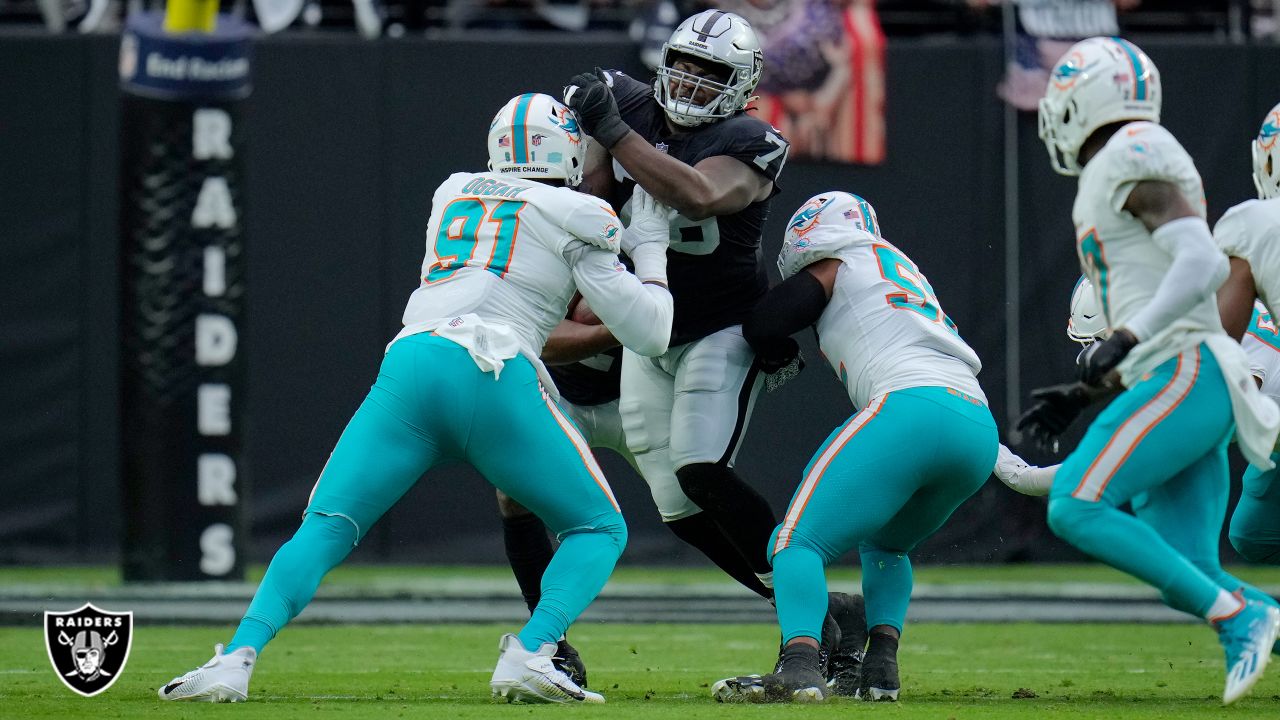 Saturday Night Special in the Desert, Raiders vs. Dolphins