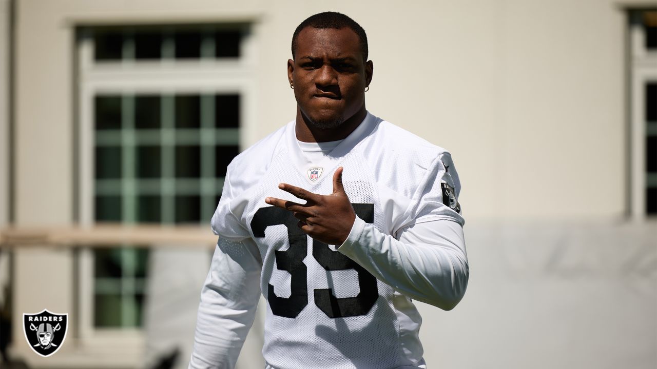 Las Vegas Raiders defensive end Malcolm Koonce (51) plays against the New  England Patriots during an NFL preseason football game, Friday, Aug. 26,  2022, in Las Vegas. (AP Photo/John Locher Stock Photo - Alamy