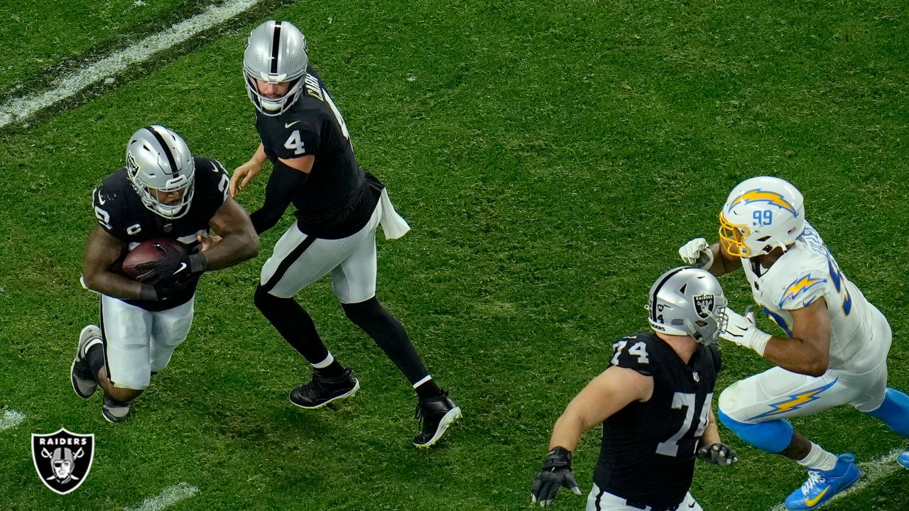 Raiders Notes: Derek Carr and Divine Deablo Will Be Team MVPs