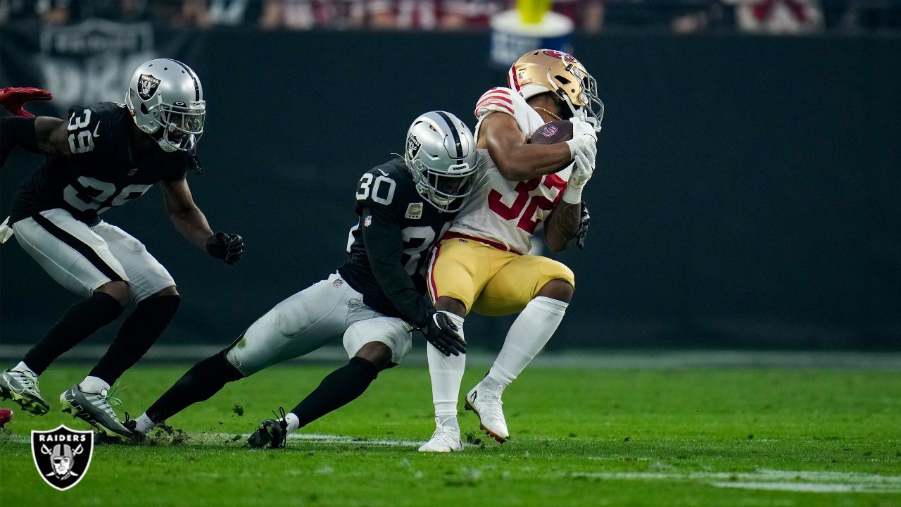 Las Vegas Raiders punter A.J. Cole (6) in action during an NFL football  game against the San Francisco 49ers, Sunday, Aug. 28, 2021, in Santa  Clara, Calif. (AP Photo/Scot Tucker Stock Photo - Alamy