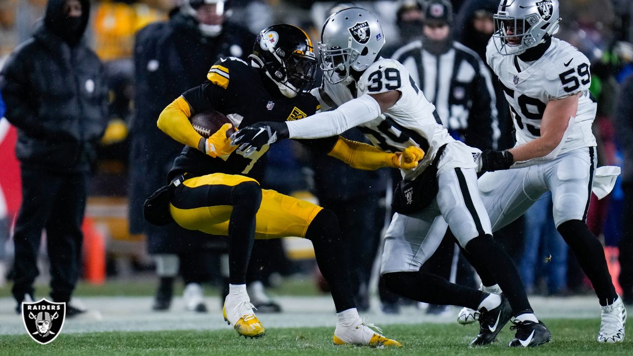 Quick Snap: Raiders fall short to Steelers in tightly-contested primetime  game