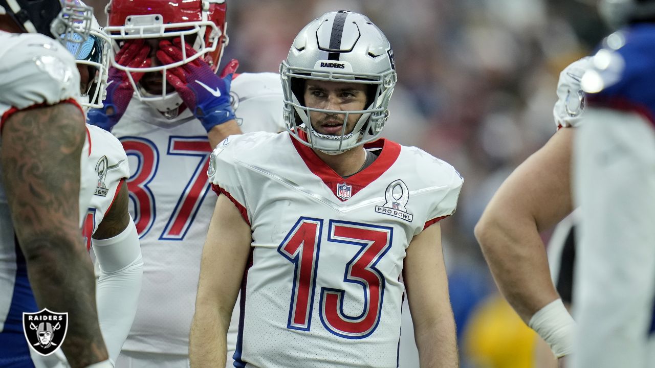 Quick Snap: The Raiders show out in the Pro Bowl for their hometown crowd