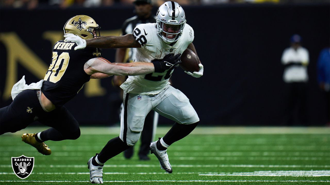 Las Vegas Raiders sign veteran running back amidst Josh Jacobs