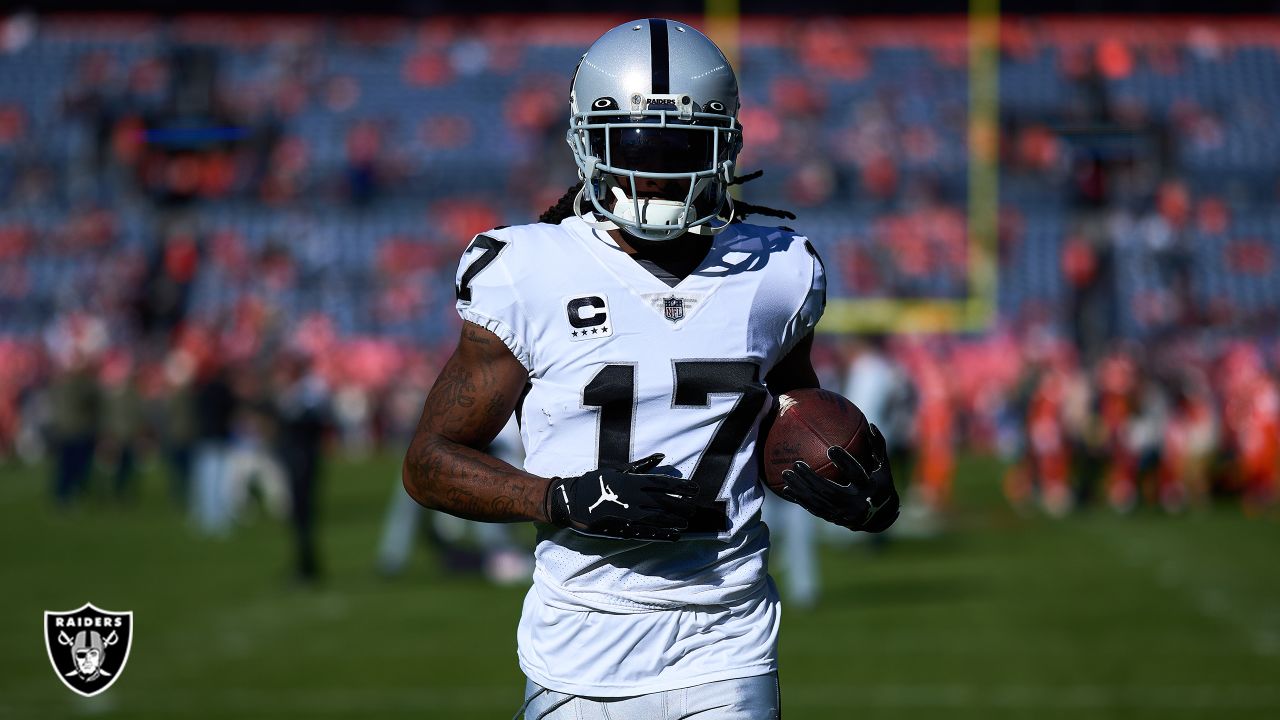 Oakland Raiders cornerback Gareon Conley (22) at warm ups prior to