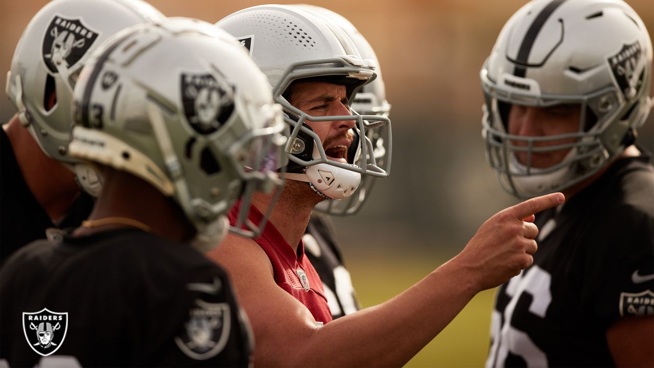 Raiders' Derek Carr Sends Message to Joey Bosa