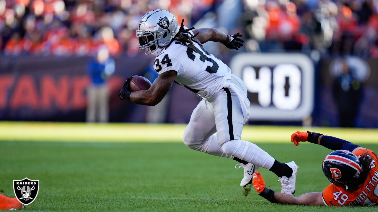 Davante Adams hauls in two touchdowns in Raiders 23-18 loss