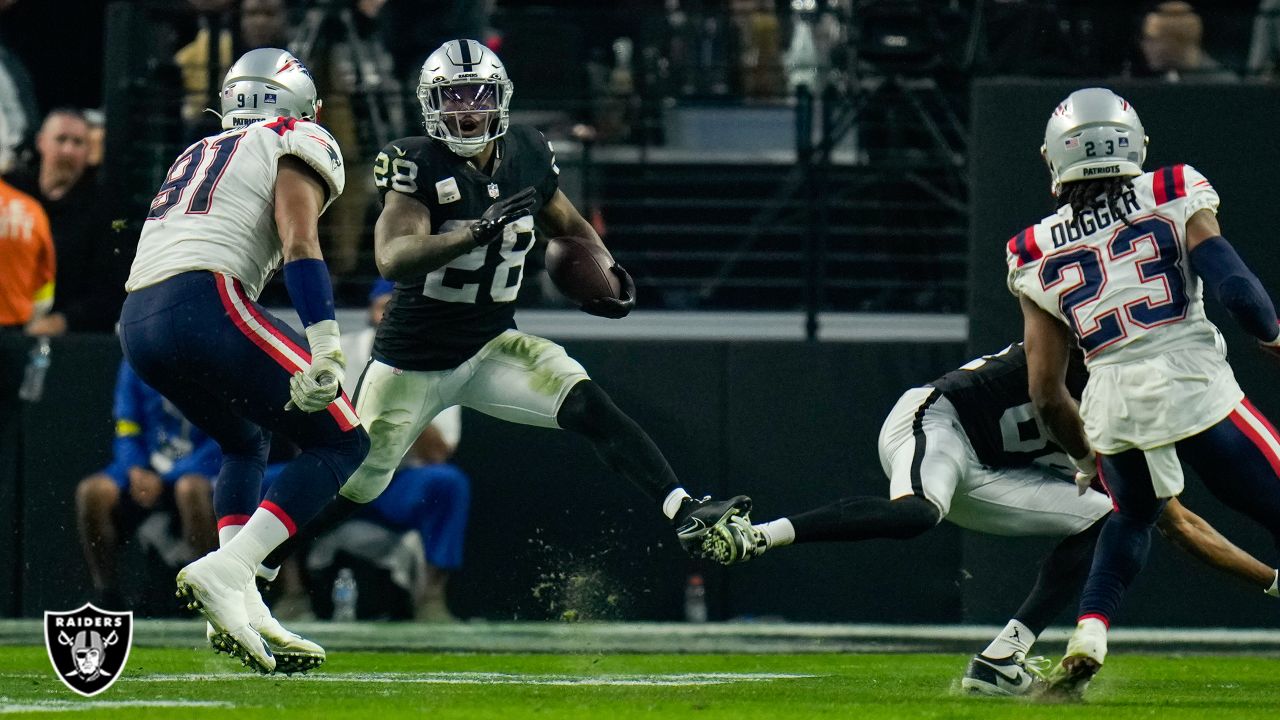 Raiders cap perfect preseason with 23-6 win over Patriots - CBS San  Francisco