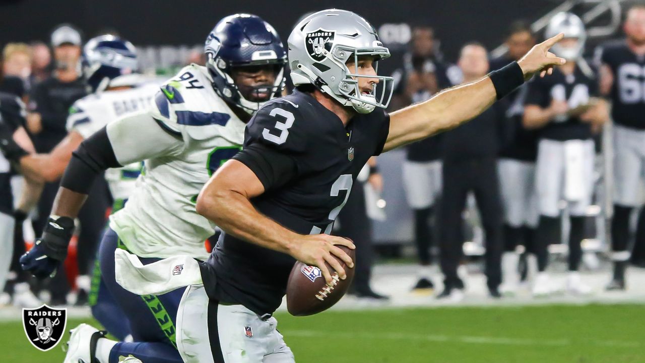 Las Vegas Raiders quarterback Nathan Peterman (3) looks to pass against  Seattle Seahawks during the first