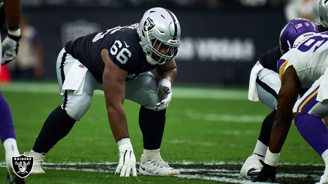 Raiders finalize initial 53-man roster for the 2022 season