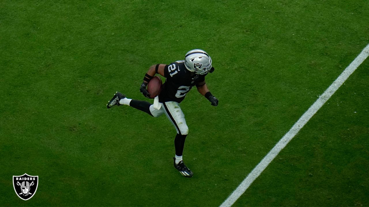 Oakland Raiders running back Josh Jacobs runs the ball during an NFL football  game against the Denver Broncos on Monday, Sept. 9, 2019, in Oakland, CA. The  Raiders won 24-16. (Daniel Gluskoter/AP