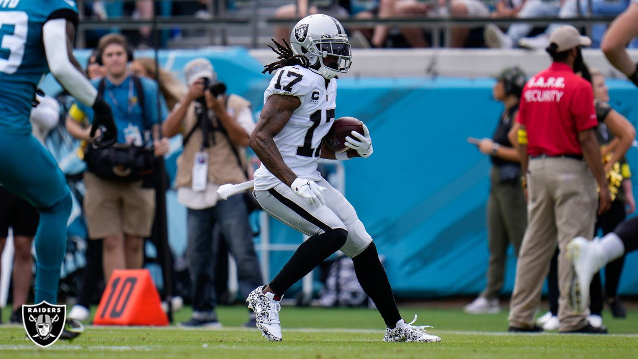 Game Day Photos  Regular Season Week 9: Bills vs. Jaguars