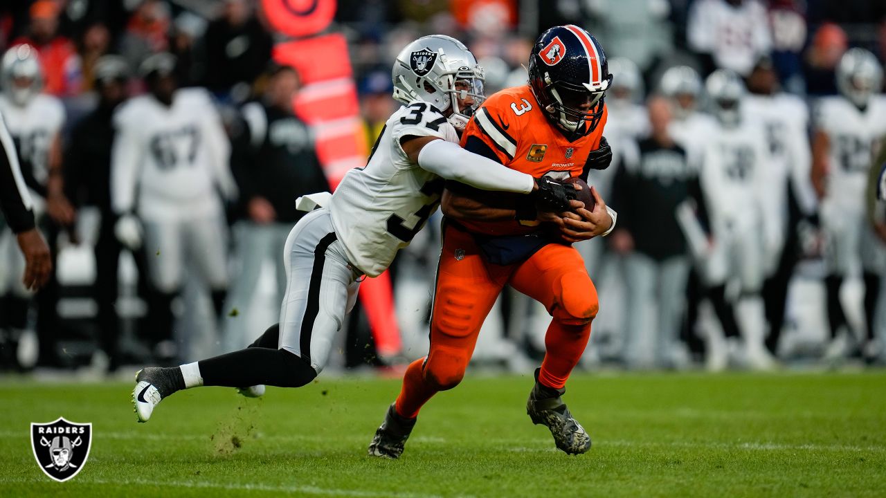 Davante Adams' 35-yard TD in overtime lifts Raiders past Broncos 22-16 