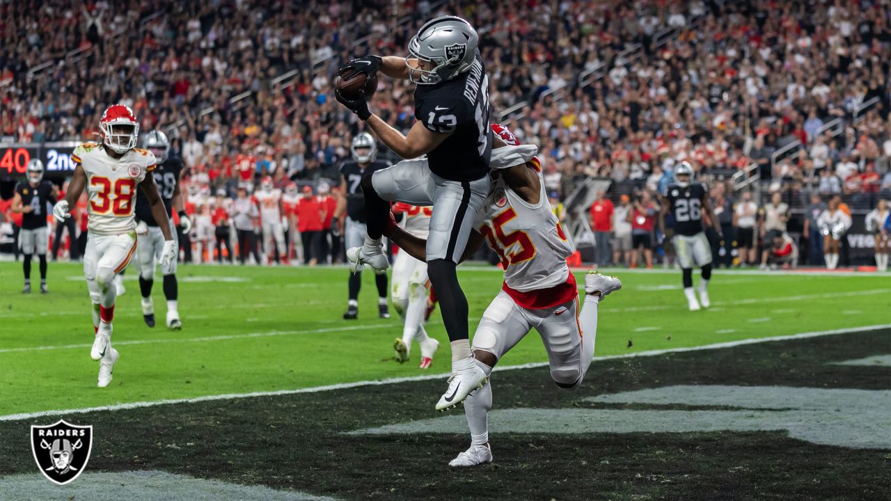 Raiders Rookie Johnathan Abram Surprises Trash-Talking NFL Fans