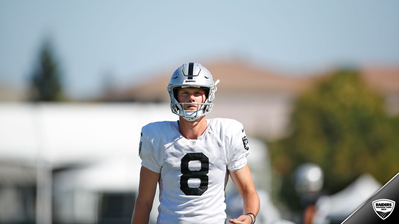 Oakland Raiders center Richie Incognito (64) during NFL football training  camp Monday, July 29, 2019, in Napa, Calif. (AP Photo/Eric Risberg Stock  Photo - Alamy