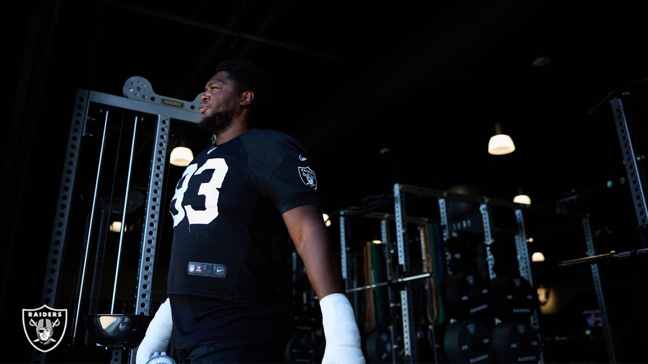 Raiders preview: Jerry Tillery can be leader at defensive tackle - Silver  And Black Pride