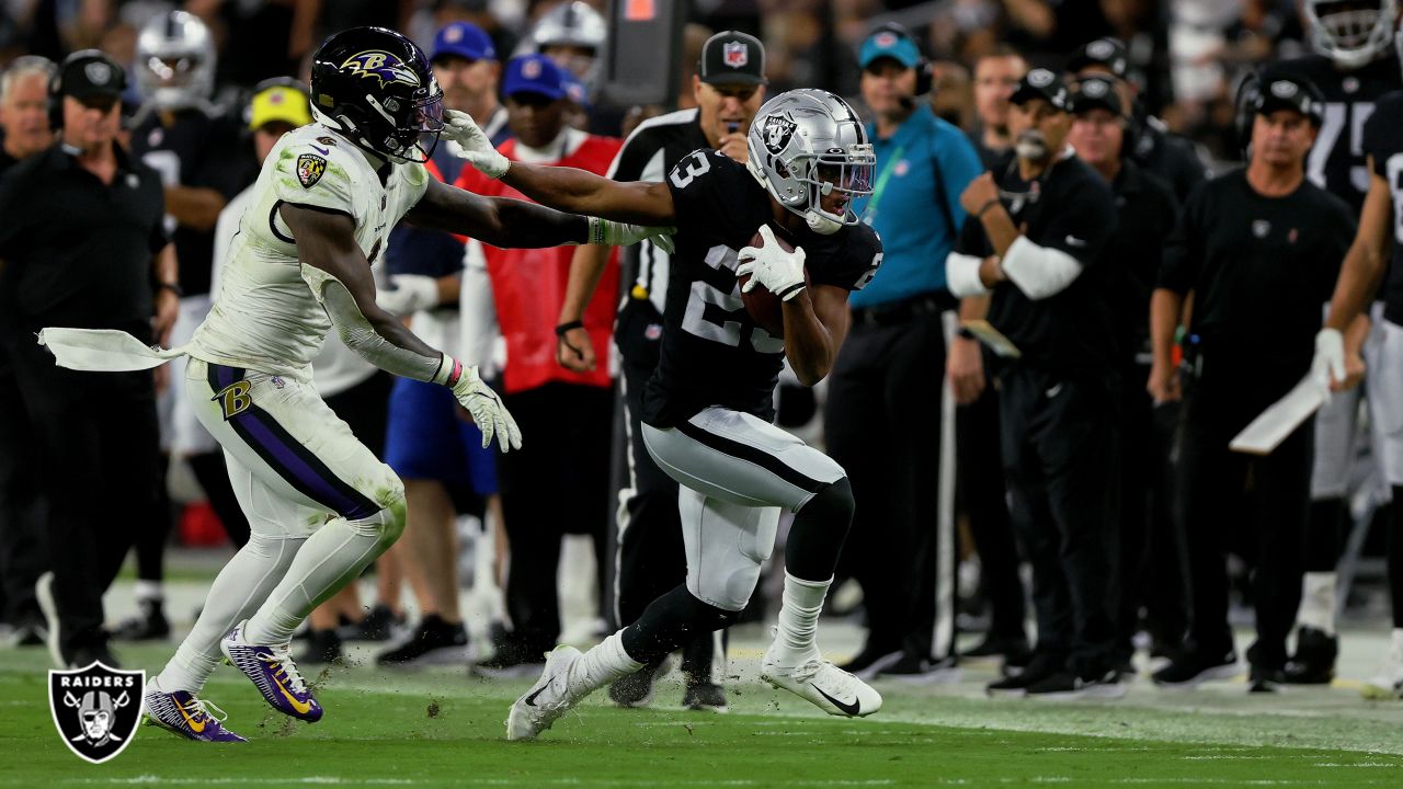 Baltimore Ravens 27-33 Las Vegas Raiders: Derek Carr's walk-off