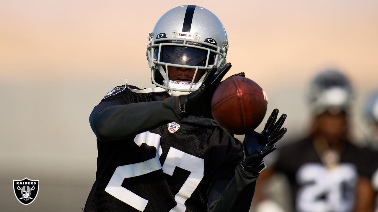 Raiders CB Amik Robertson says friend Johnathan Abram is 'a bigger me'