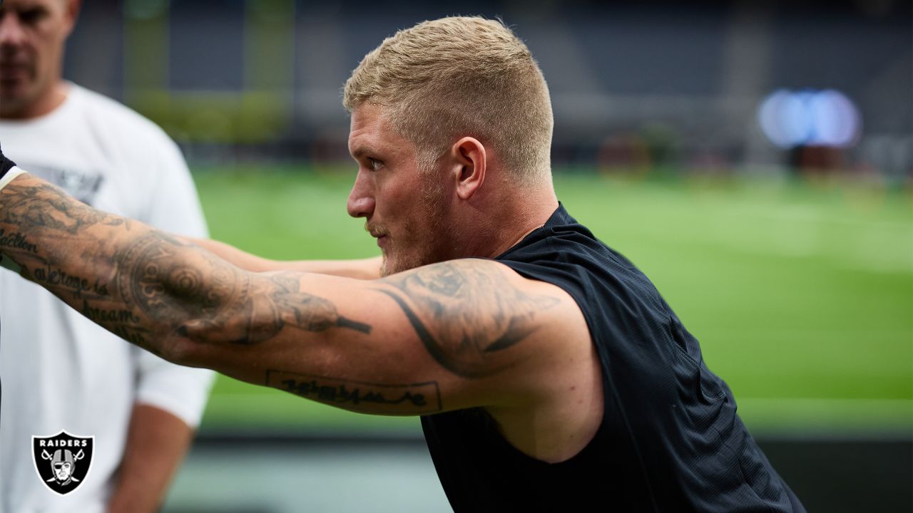 Las Vegas Raiders safety Chris Smith II (42) warms up before an NFL  football game against the San Francisco 49ers, Sunday, Aug. 13, 2023, in Las  Vegas. (AP Photo/John Locher Stock Photo - Alamy