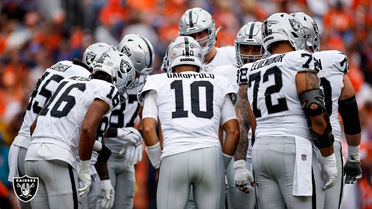 Las Vegas Raiders QB Jimmy Garoppolo 0-1 against Broncos in his career -  Sports Illustrated Las Vegas Raiders News, Analysis and More