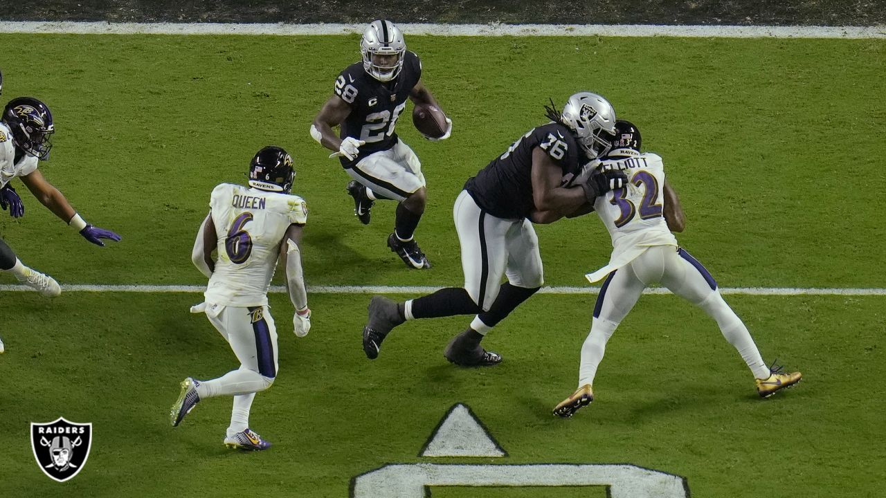 Raiders stun Baltimore Ravens 33-27 in wild OT win, treat Las