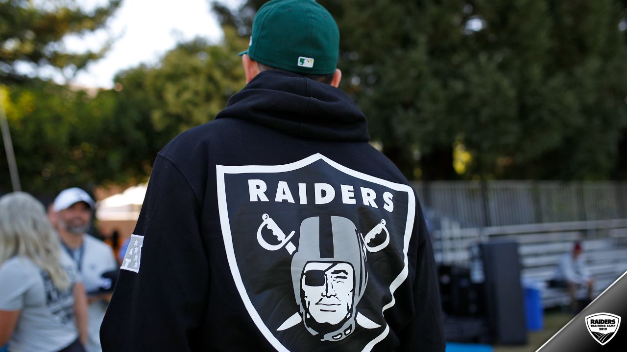 Oakland Raiders center Richie Incognito (64) during NFL football training  camp Monday, July 29, 2019, in Napa, Calif. (AP Photo/Eric Risberg Stock  Photo - Alamy