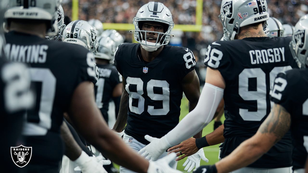 PFF names Las Vegas Raiders DE Maxx Crosby 12th best player in NFL - Sports  Illustrated Las Vegas Raiders News, Analysis and More