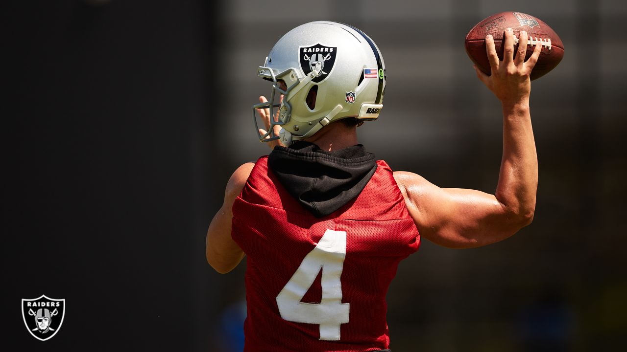 Derek Carr Raiders Jersey XL Nike for Sale in Henderson, NV