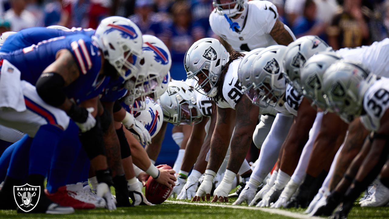 4 Observations: Bills recover with rout over Raiders