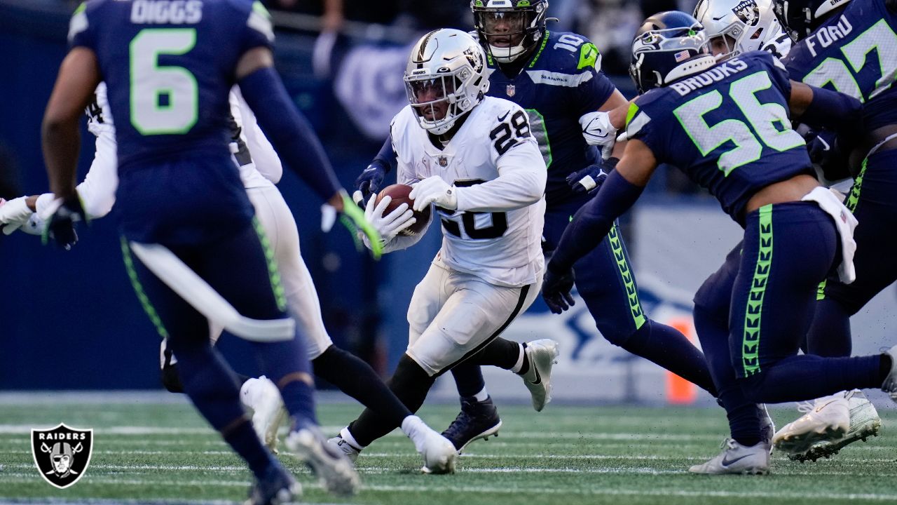 Josh Jacobs game-winning touchdown video: Raiders RB completes monster day  with 86-yard score in overtime - DraftKings Network