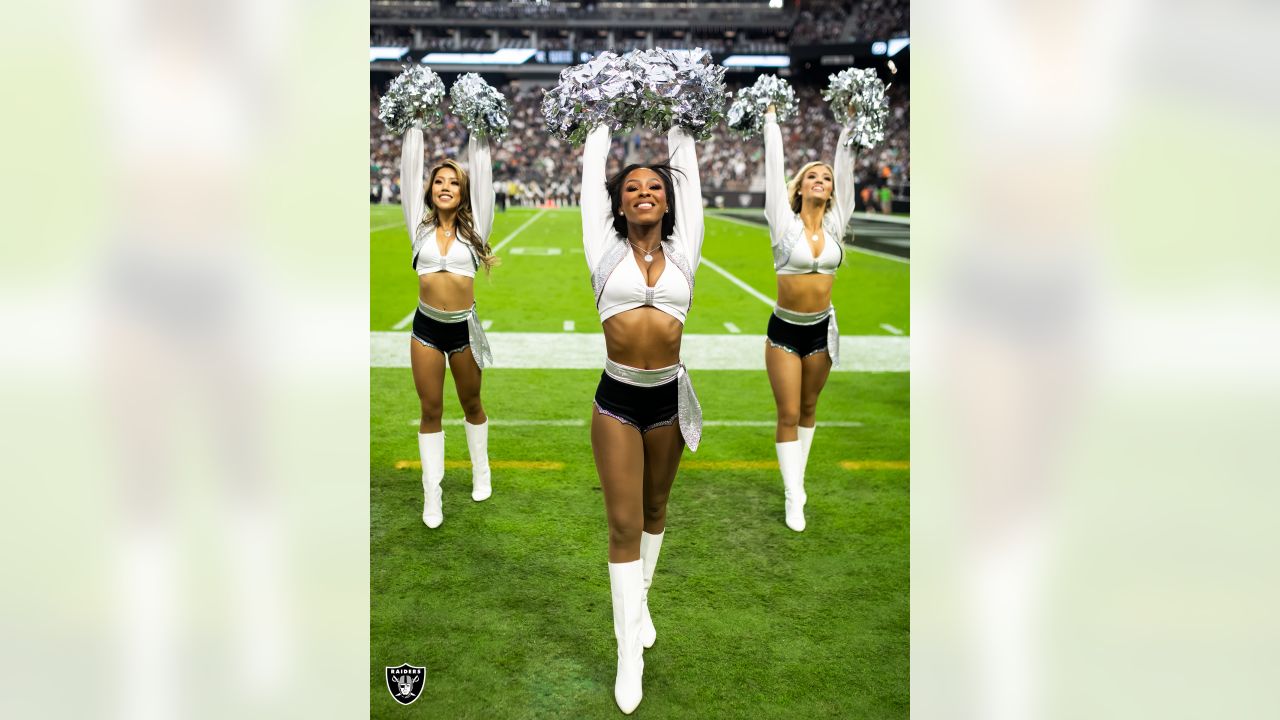 Sights of the Game: Raiderettes vs. Eagles