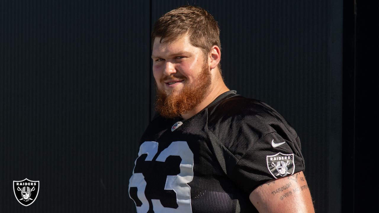 Las Vegas Raiders' Nick Bowers practices during NFL football training camp,  Thursday, July 21, 2022, in Henderson, Nev. (AP Photo/John Locher Stock  Photo - Alamy