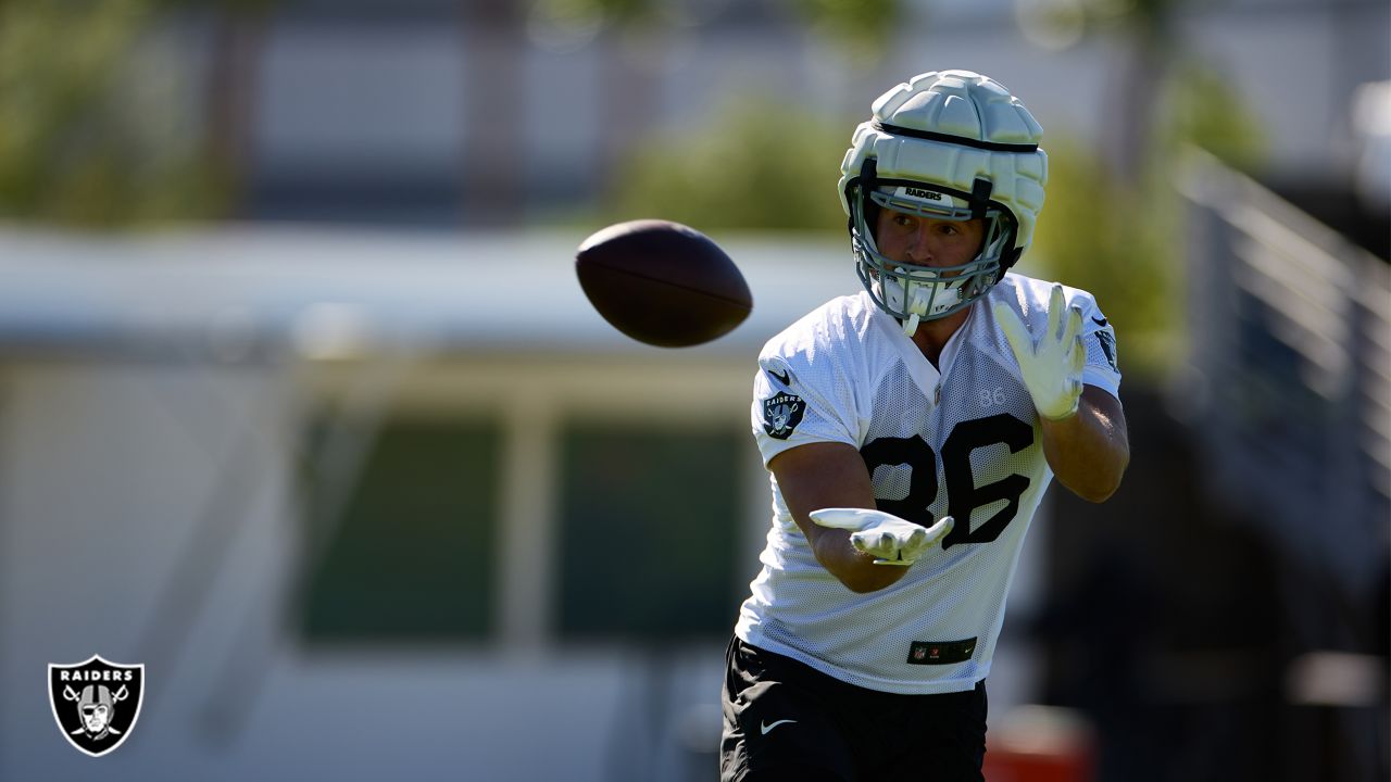 Raiders preseason: Tight end Cole Fotheringham opens eyes - Silver