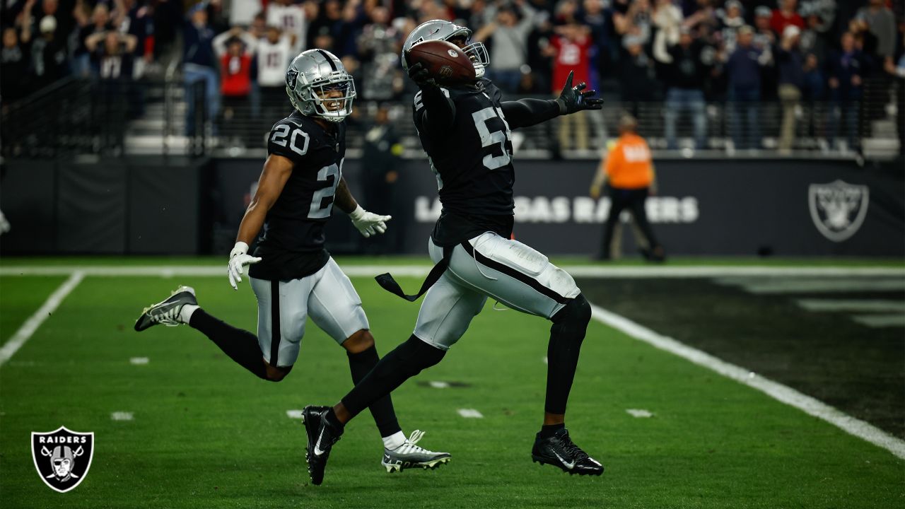 Raiders shock Patriots with stunning 48-yard defensive touchdown