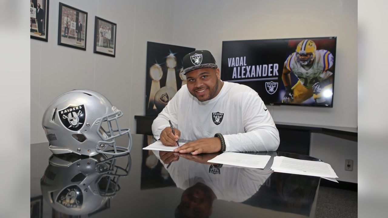 2016 NFL Draft: When should Raiders look to grab a running back? - Silver  And Black Pride