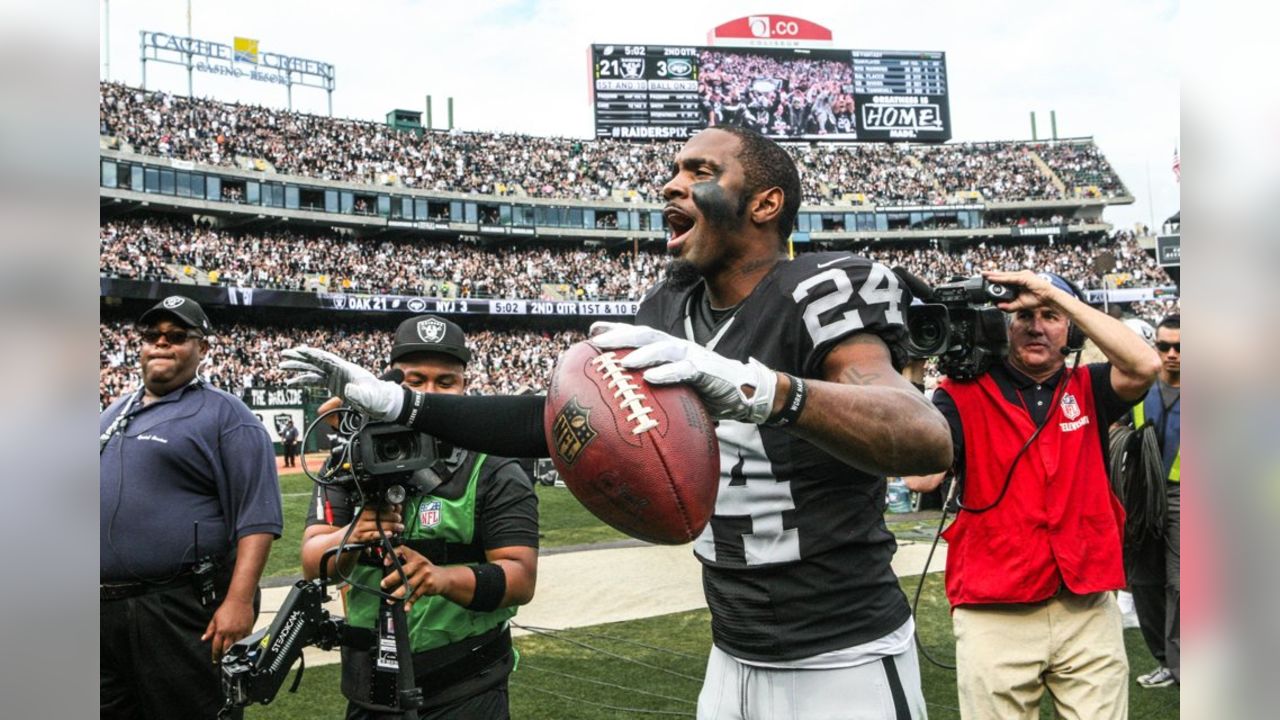 Charles Woodson announces his retirement from NFL - Acme Packing Company