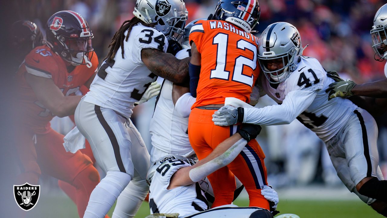 Las Vegas Raiders defensive end Maxx Crosby (98) during the first half of  an NFL football game against the Denver Broncos, Sunday, Oct 2, 2022, in Las  Vegas. (AP Photo/Rick Scuteri Stock