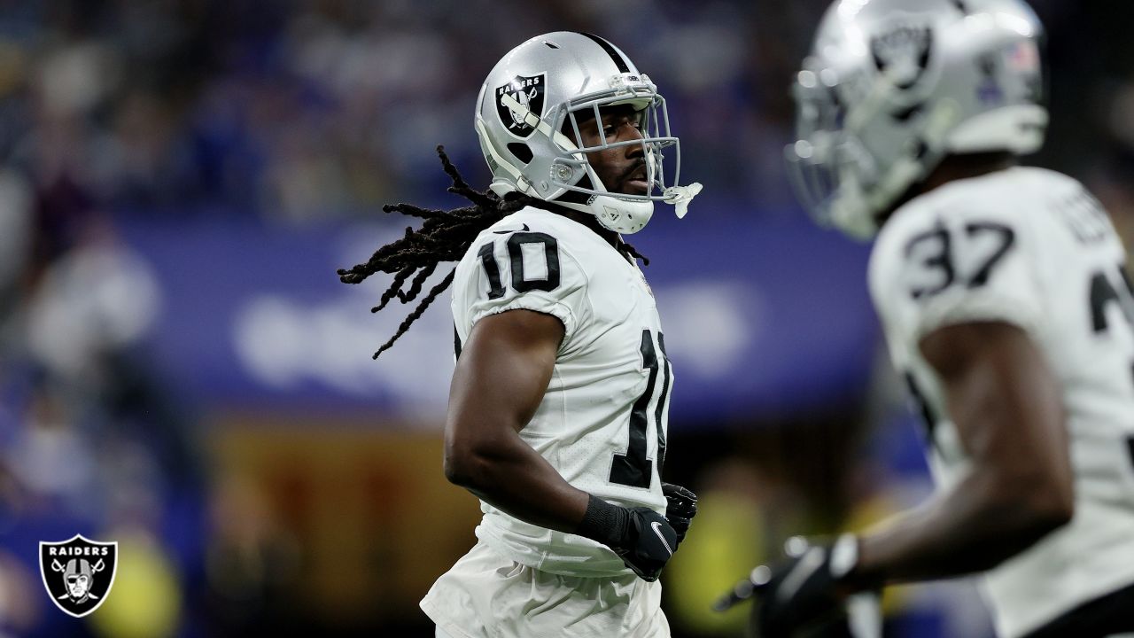 Las Vegas Raiders wide receiver Hunter Renfrow (13) warms up before an NFL  football game against the Houston Texans, Sunday, Oct. 23, 2022, in Las  Vegas. (AP Photo/John Locher Stock Photo - Alamy