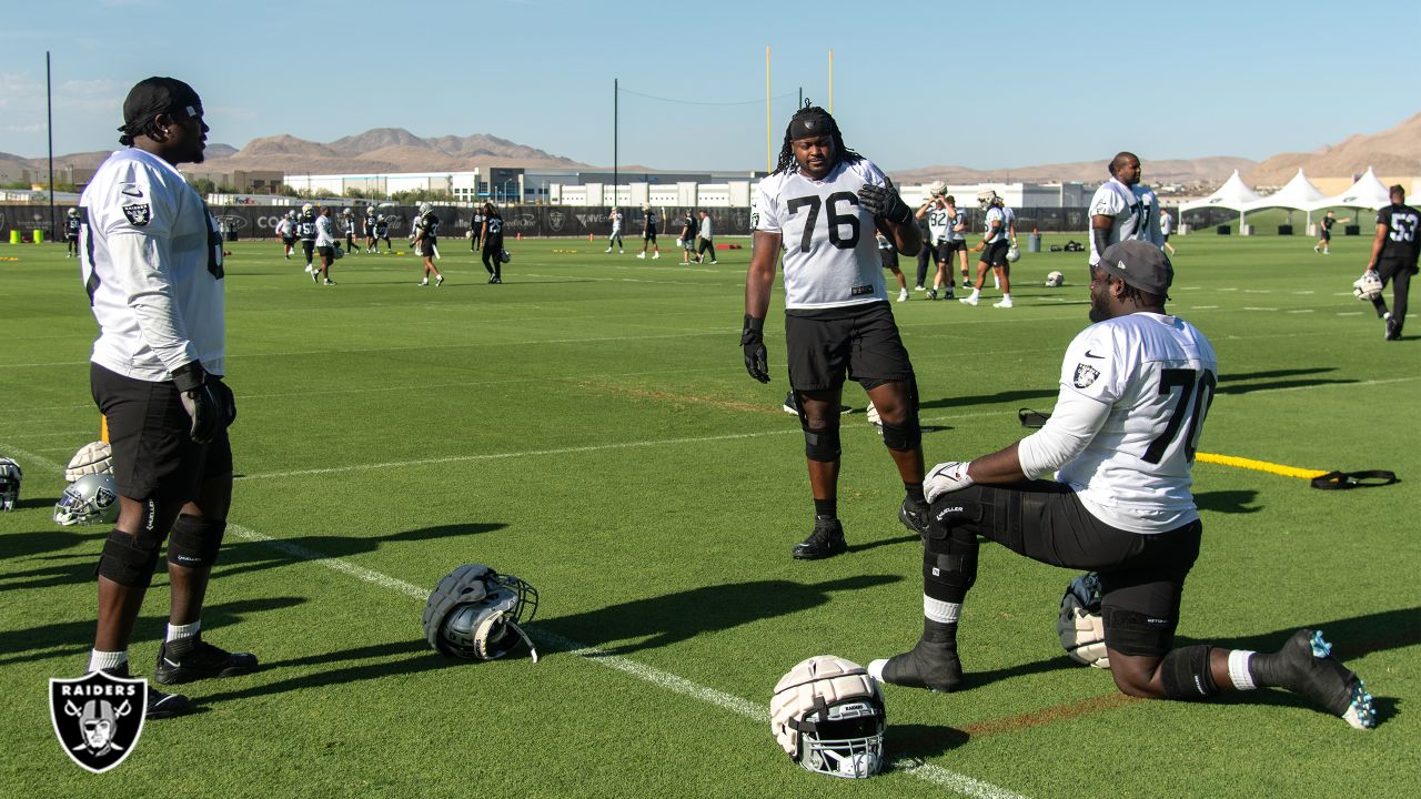 Las Vegas Raiders' Jacob Hollister practices during NFL football training  camp, Friday, July 22, 2022, in Henderson, Nev. (AP Photo/John Locher Stock  Photo - Alamy