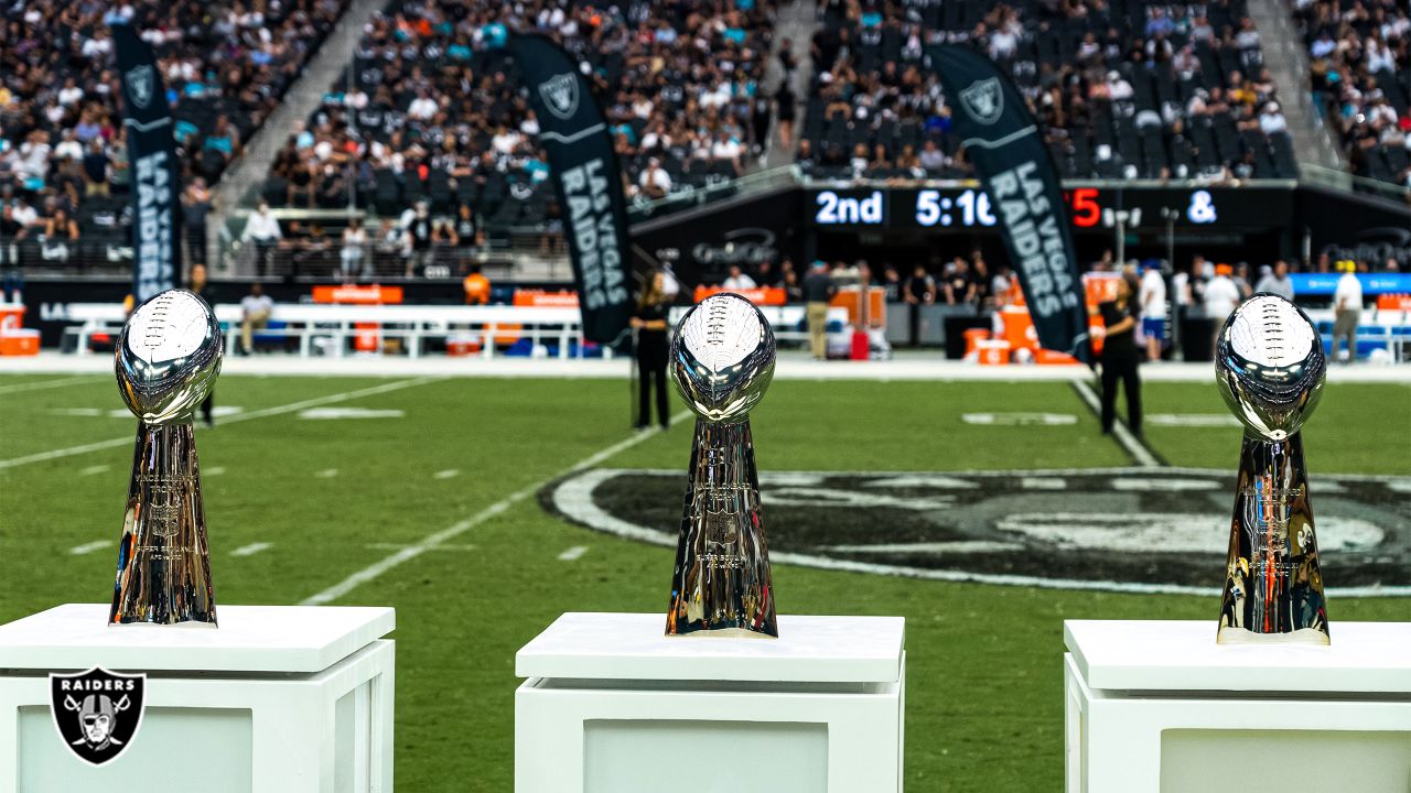 Raiders-Dolphins week 9 viewing guide: Game time, TV Schedule, online  streaming, announcers, odds, more - Silver And Black Pride