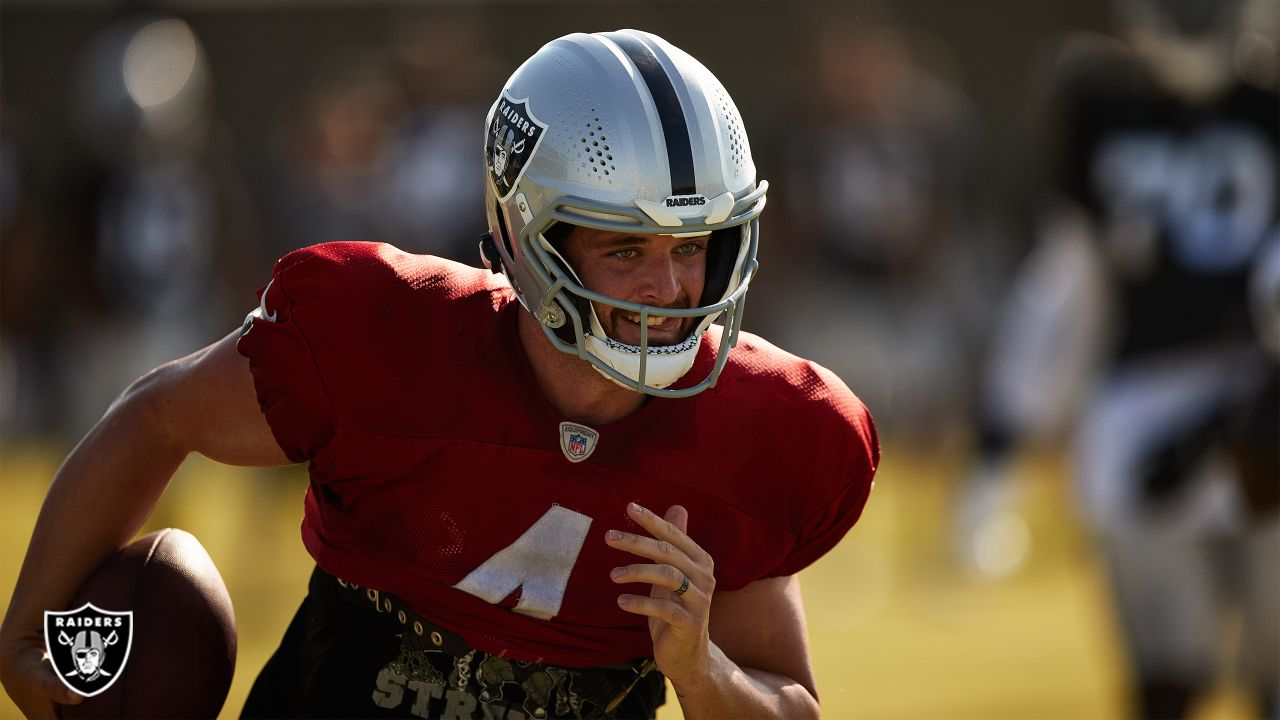 Las Vegas Raiders fullback Alec Ingold (45) runs up the field on a kickoff  during an NFL football game against the New York Giants, Sunday, Nov. 7,  2021, in East Rutherford. N.J.