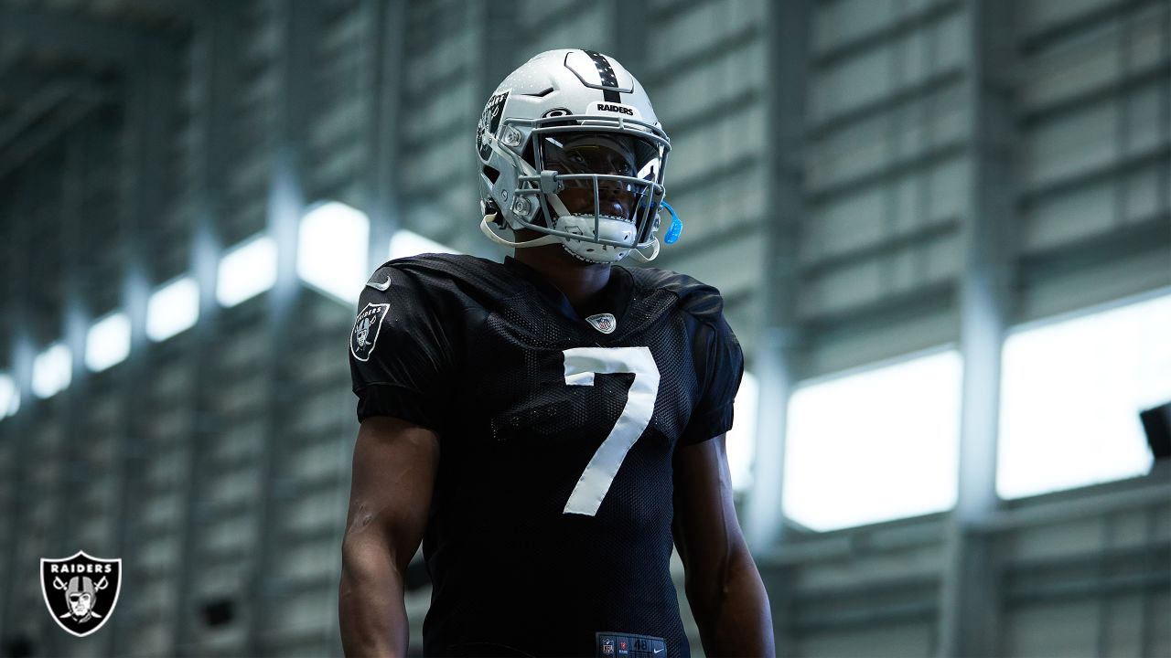 raiders all black uniform